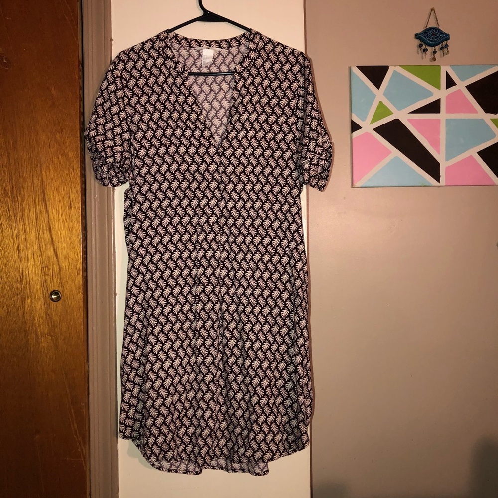 H&M Maroon Leaf Patterned Dress
